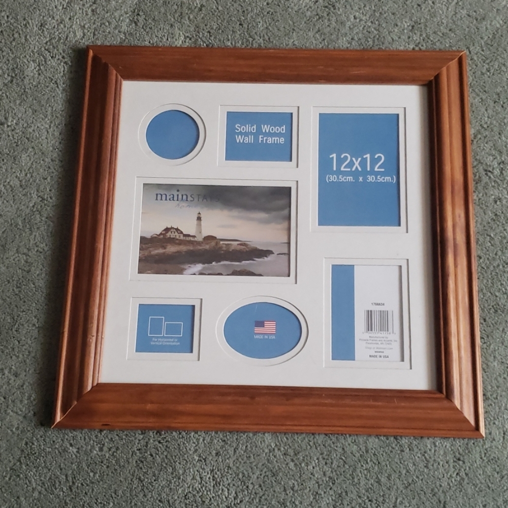 Wood picture frame